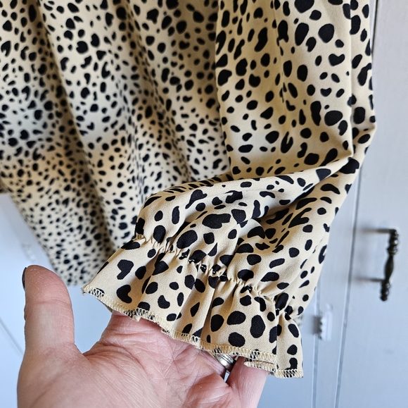 Anga Fashion Leopard Print blouse Size L - Picture 2 of 8